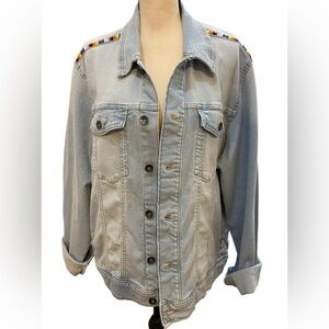 Light Wash Women’s Denim Jacket with Embroidery Sz L NWOT